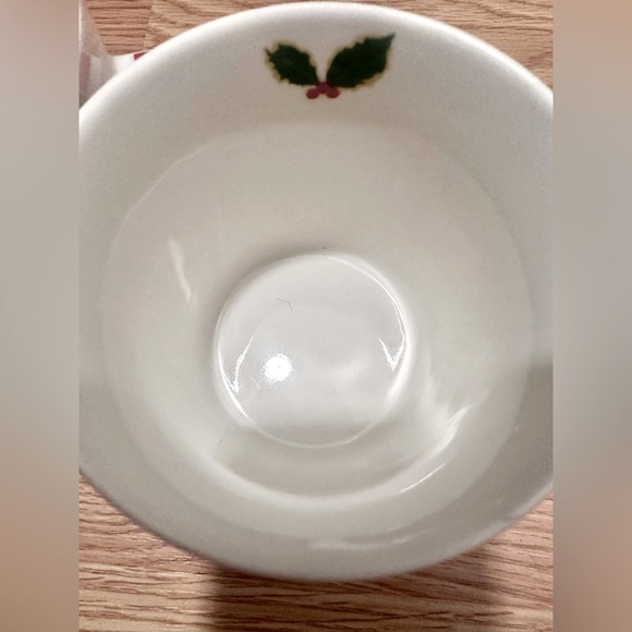 2 Two Can Art Santa Porcelain Bone China Santa Mugs - Picture 4 of 5